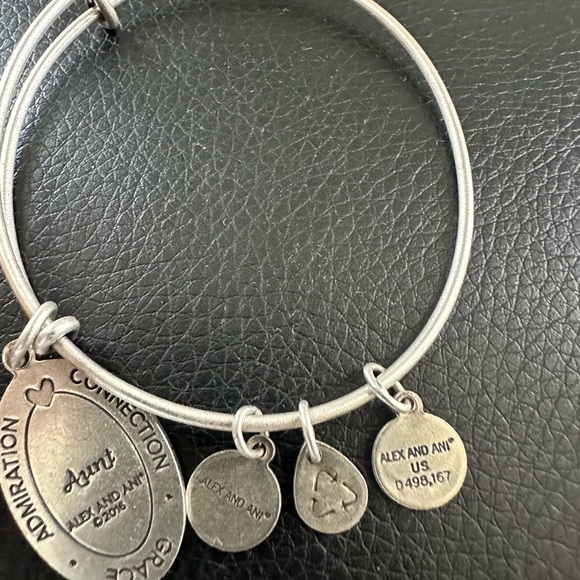 Brand new Alex and Ani bracelet in silver - Picture 6 of 6